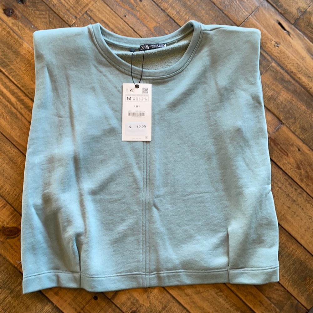 Zara Box Top